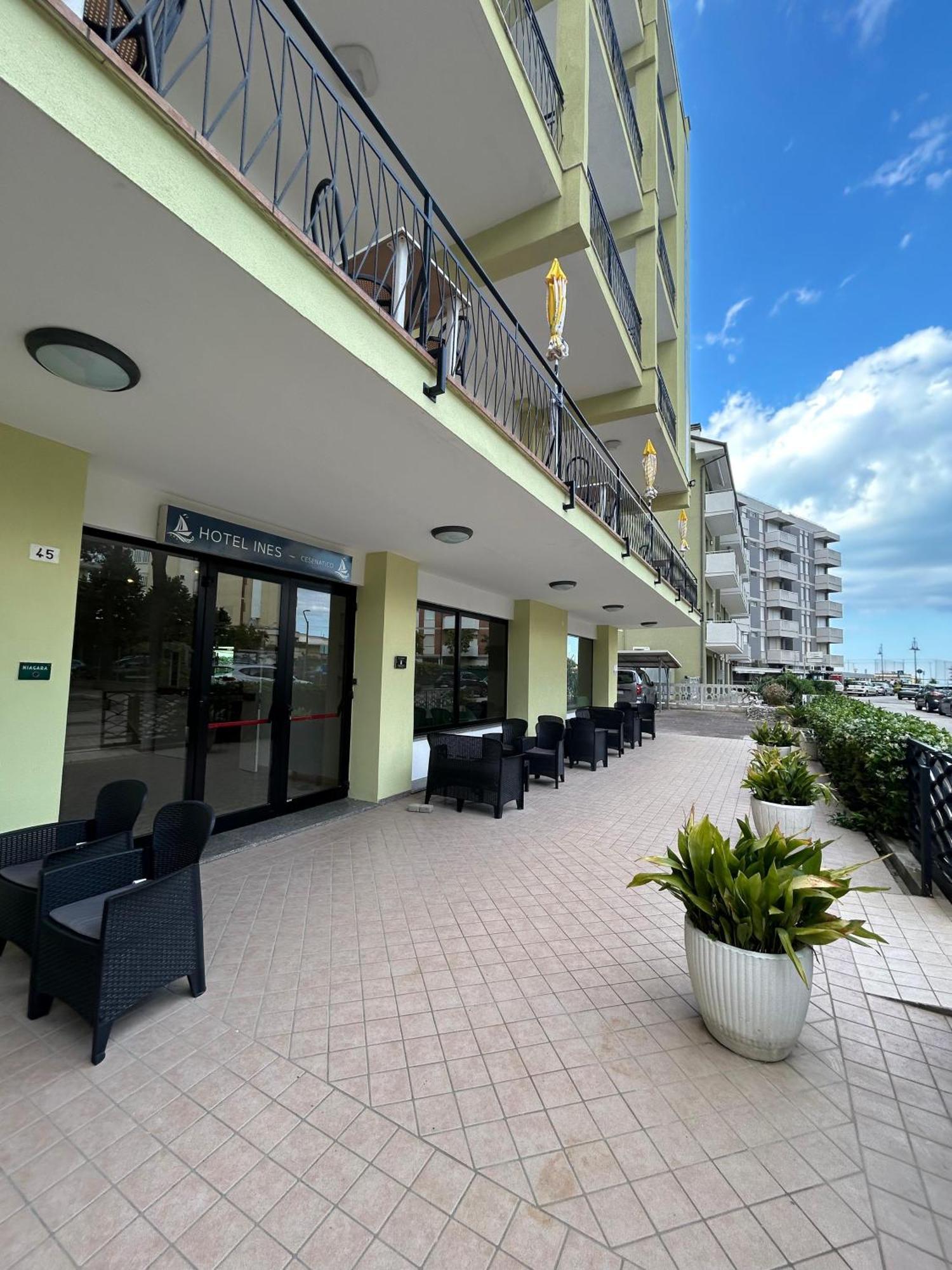 Hotel Ines Cesenatico Exterior foto